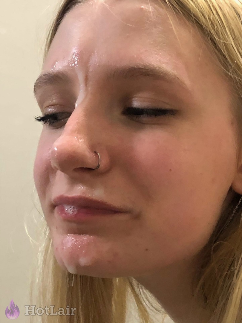 Hot nude female in soft temptation