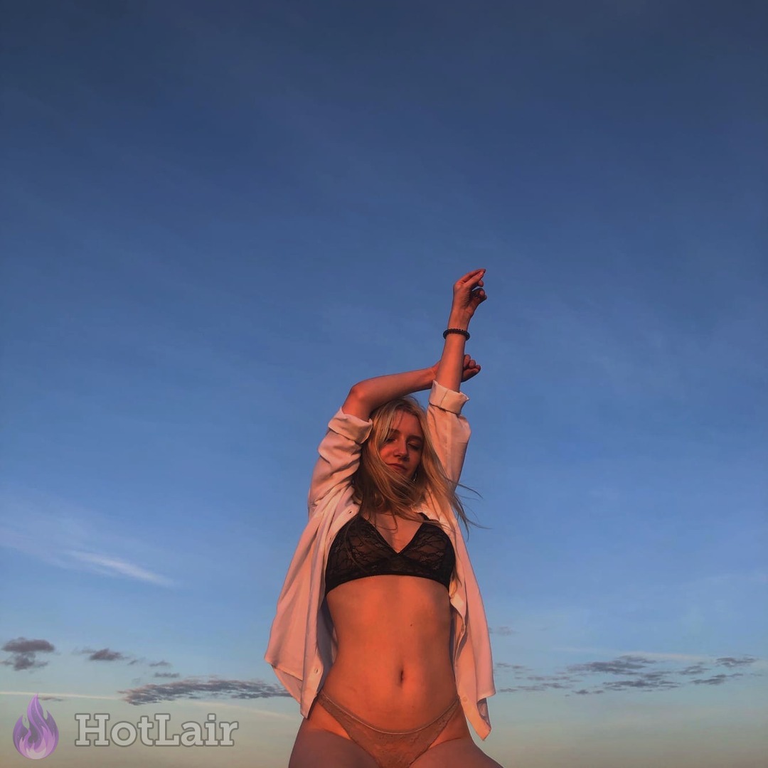 Mesmerizing bare woman intimate passion